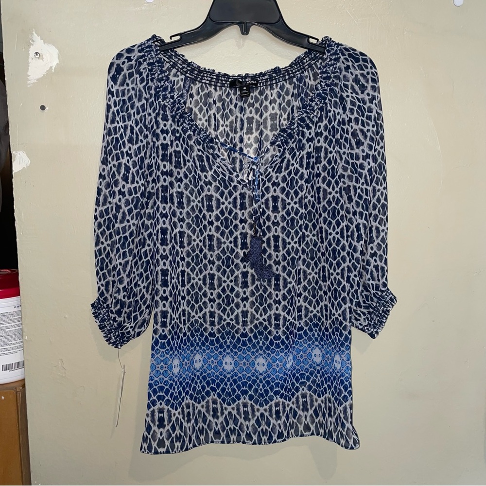 aqua blue short sleeve lightweight blouse with tassel